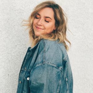 Meet your Posher, Caity